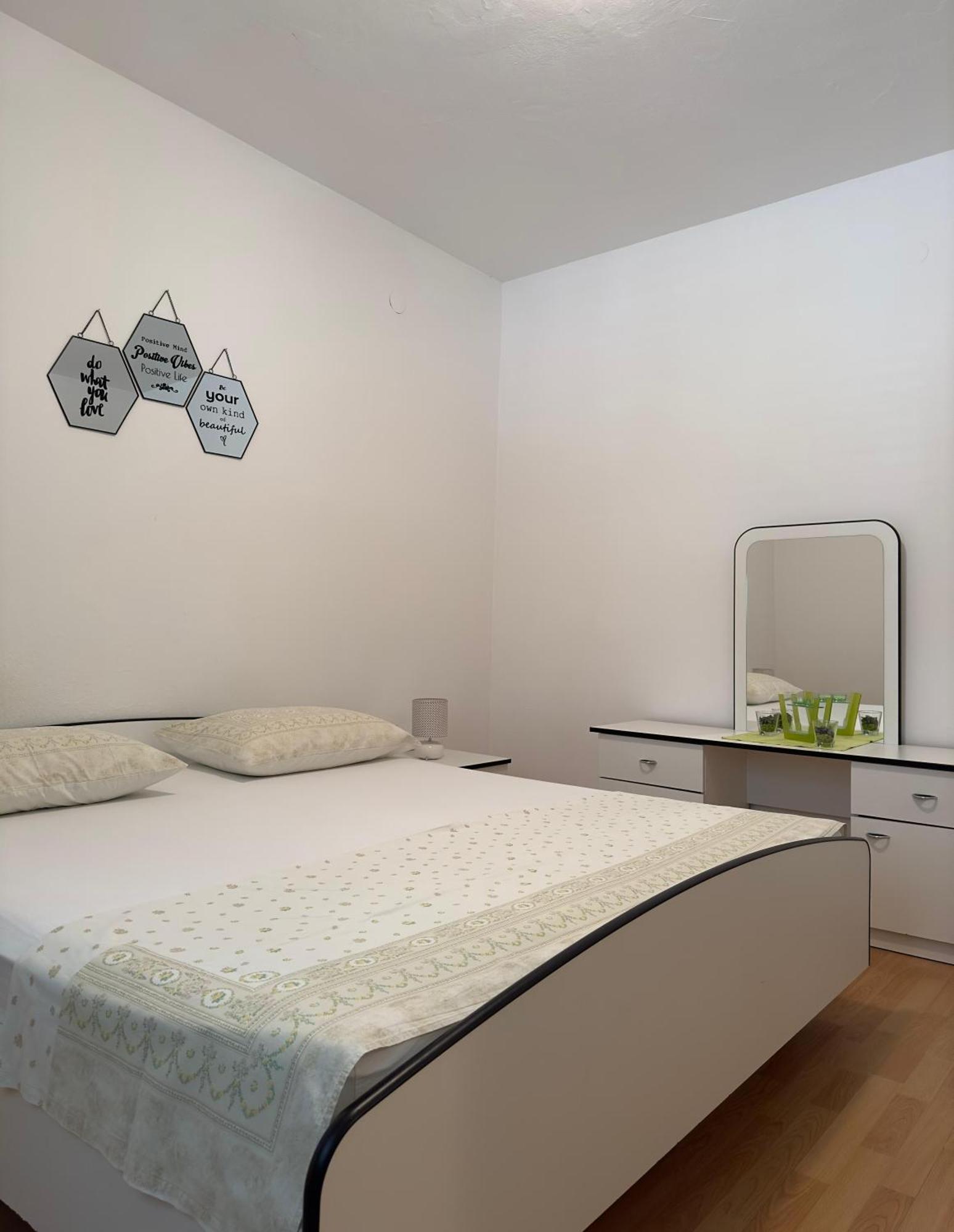 Apartmani Daria Orebić Esterno foto
